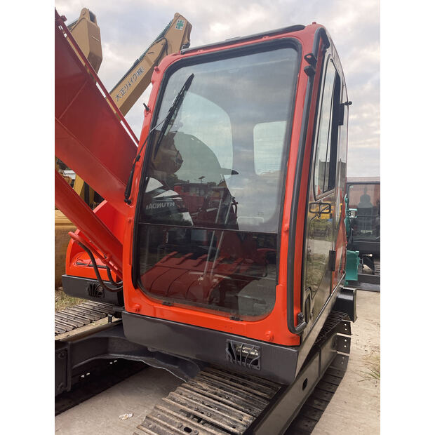 2023 دووسان DX75-9C-43508783