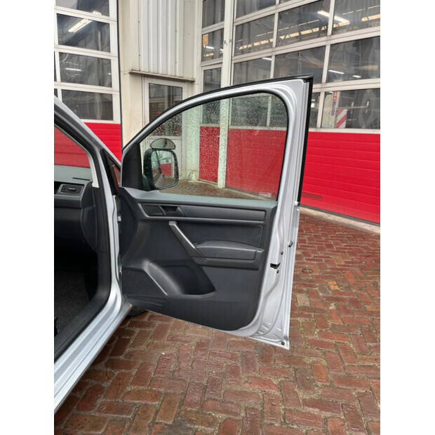 2017 Volkswagen Caddy-43510515