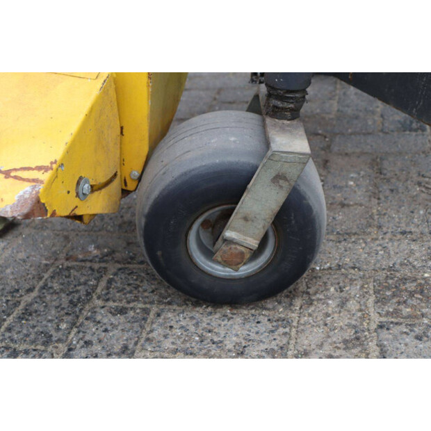 2003 KWH 2051 PTO-43510629