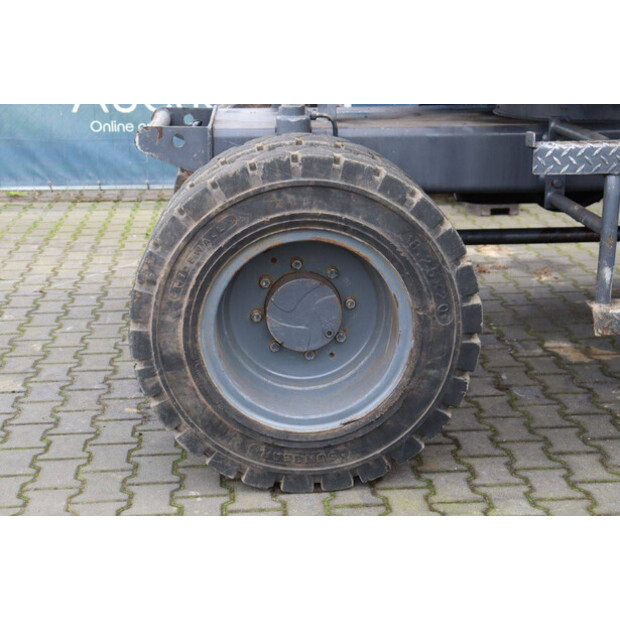 TAKEUCHI TB175W-43511910