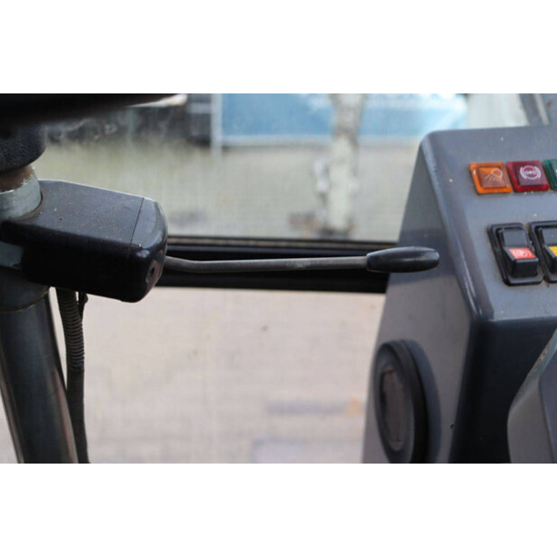 TAKEUCHI TB175W-43511925