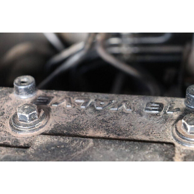 TAKEUCHI TB175W-43511940