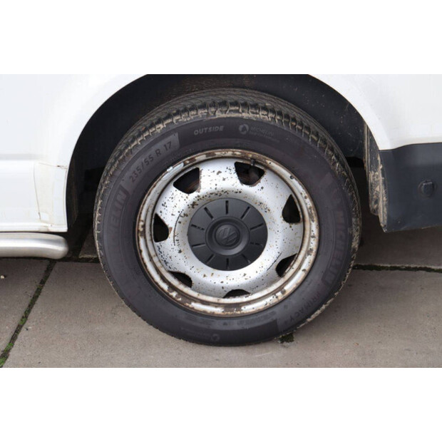 2017 Volkswagen Transporter TDI-43513277