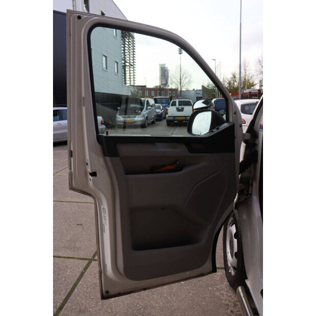 2017 Volkswagen Transporter TDI-43513284