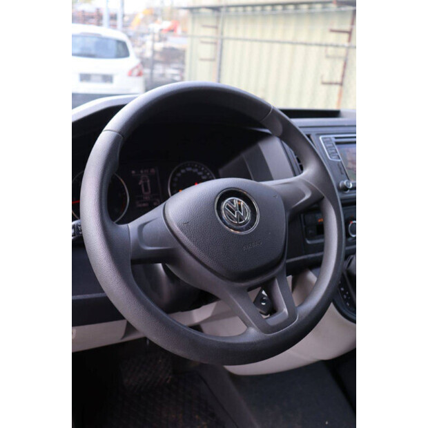 2017 Volkswagen Transporter TDI-43513289