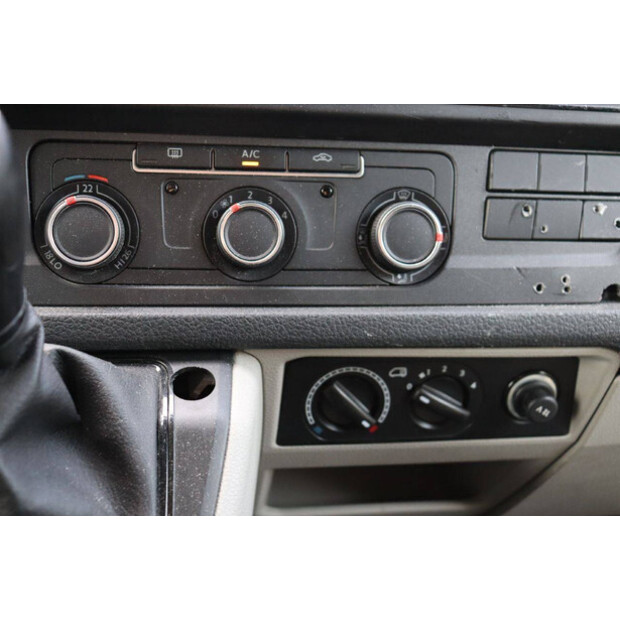 2017 Volkswagen Transporter TDI-43513293