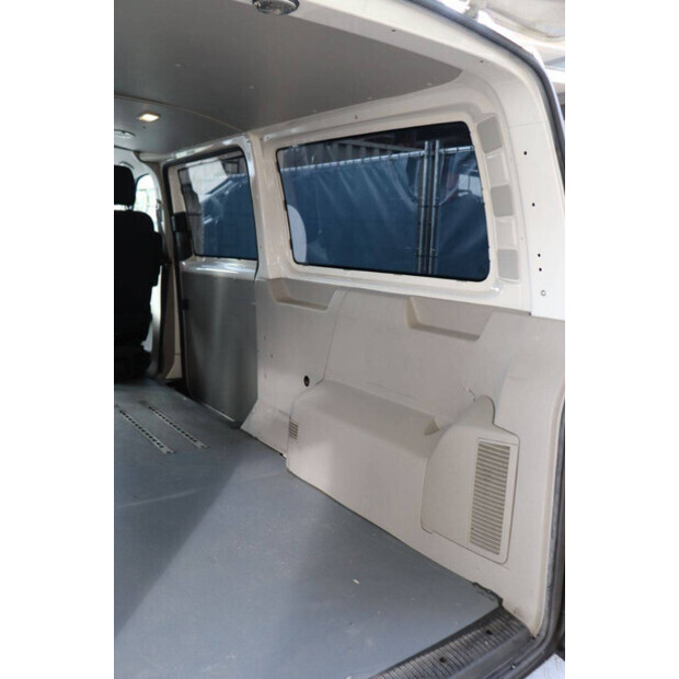 2017 Volkswagen Transporter TDI-43513305