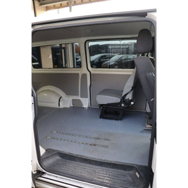 2017 Volkswagen Transporter TDI-43513307