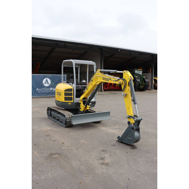 2018 نيوسون EZ28-43513405