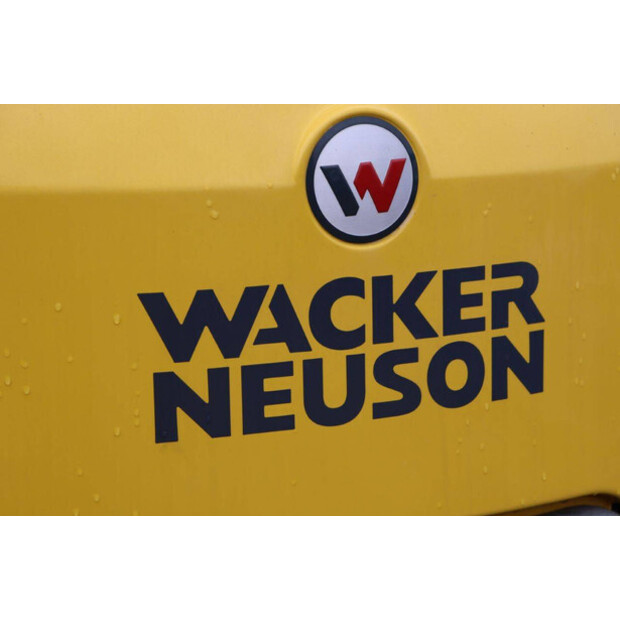 2018 نيوسون EZ28-43513429