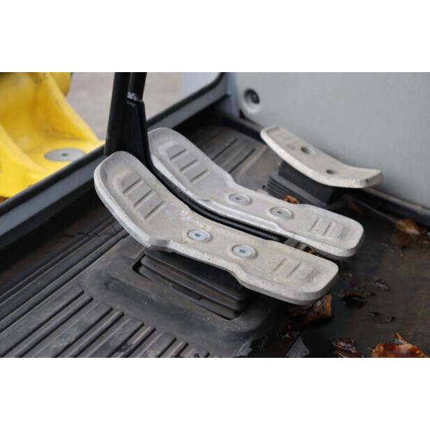 2018 نيوسون EZ28-43513437