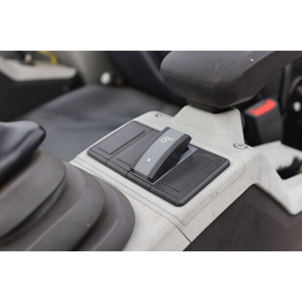 2018 نيوسون EZ28-43513441