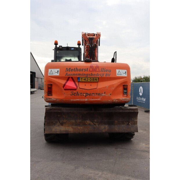 2010 هيتاشى ZX170W-3-43513833