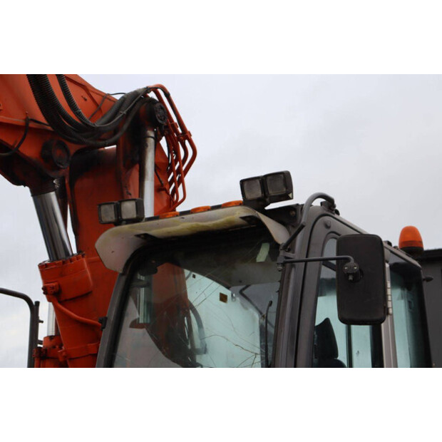 2010 هيتاشى ZX170W-3-43513860