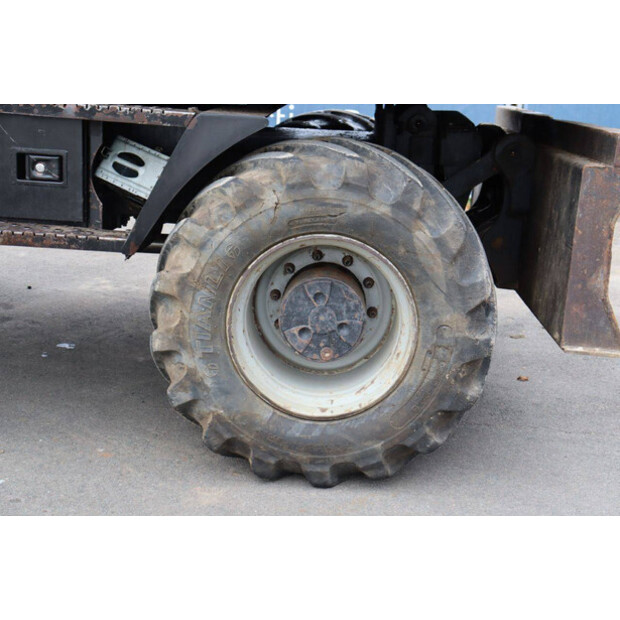 2010 هيتاشى ZX170W-3-43513867