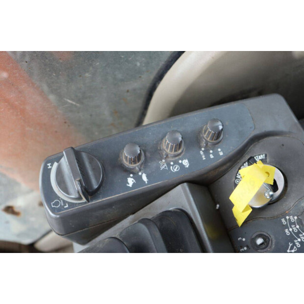 2010 هيتاشى ZX170W-3-43513883