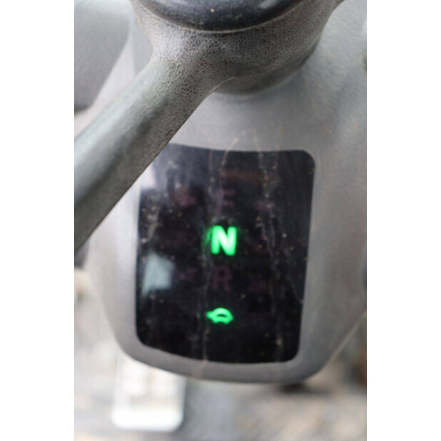 2010 هيتاشى ZX170W-3-43513886