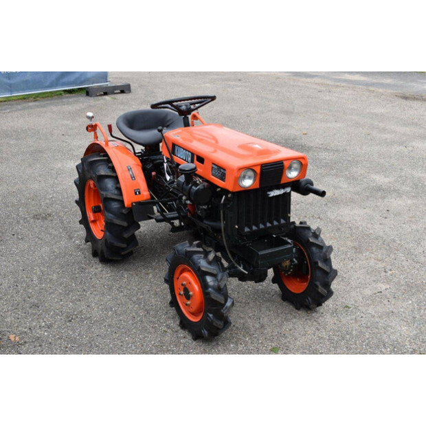 KUBOTA B5000-43514217