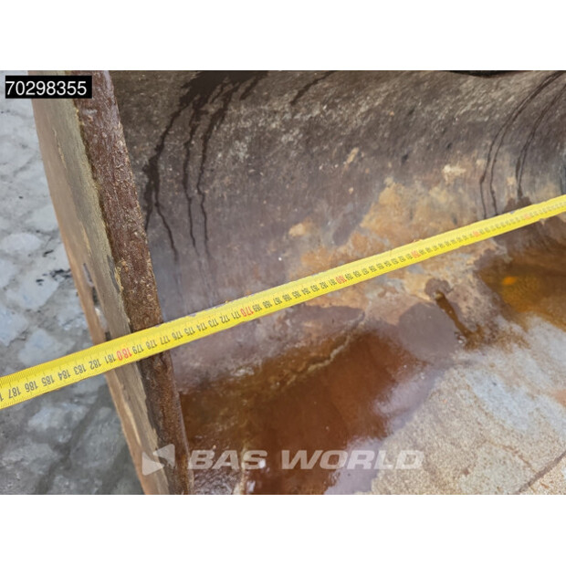 2004 هيتاشى ZX225USR-43514302