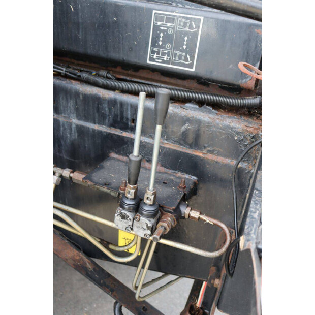 2011 New Holland BB9060-43515262