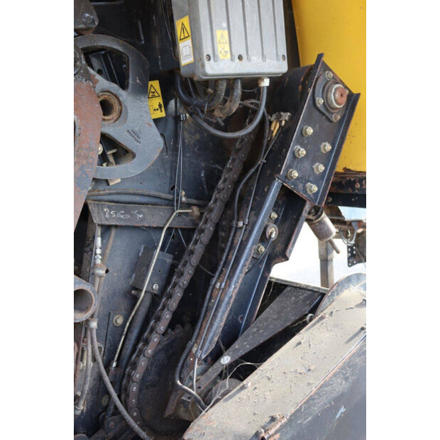 2011 New Holland BB9060-43515277