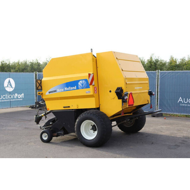 2019 New Holland BR6090-43515369
