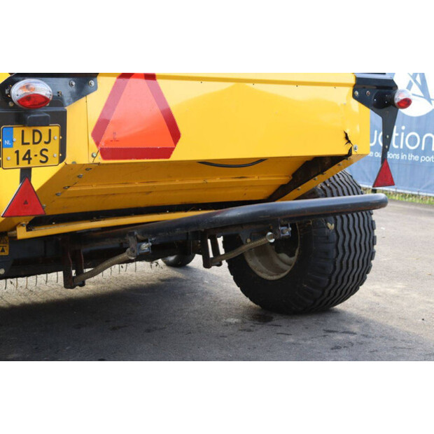 2019 New Holland BR6090-43515390