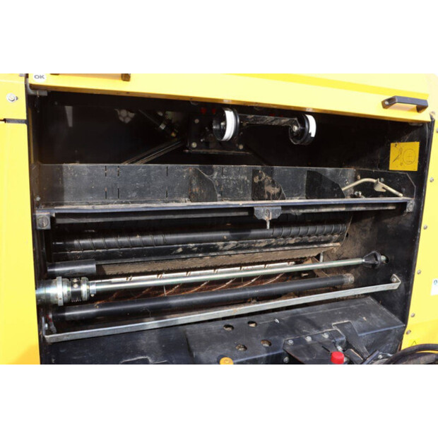 2019 New Holland BR6090-43515394