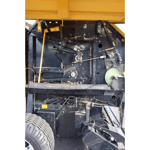 2019 New Holland BR6090-43515397