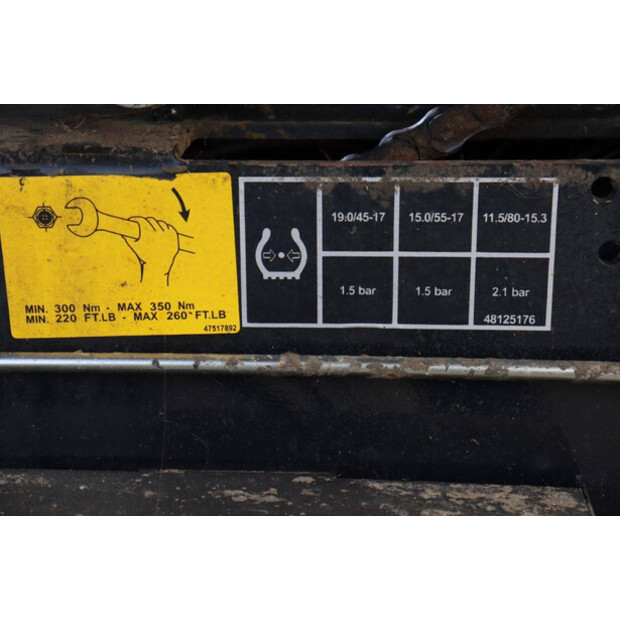 2019 New Holland BR6090-43515399