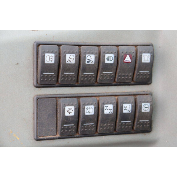 1997 ماتبرو 290-43515909