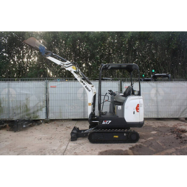 2021 BOBCAT E17-43516540