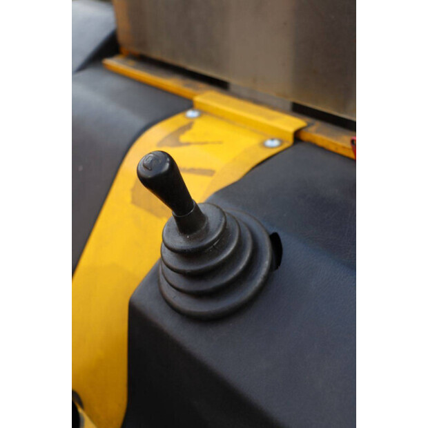 2002 براماك GX12-29-43516663