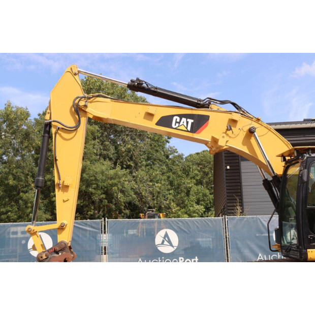 2012 كاتربيلر 323E-43516888