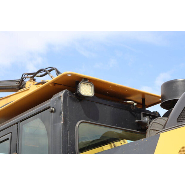 2012 كاتربيلر 323E-43516900