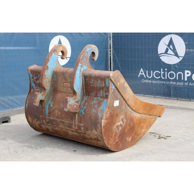 2007 فيراكتيرت CA555-43516945