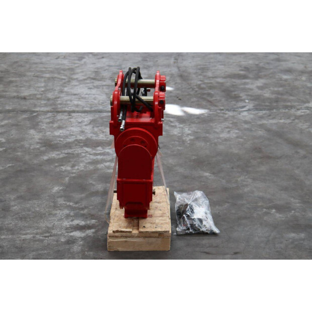 2025 ستريك لاند HM03-43517133