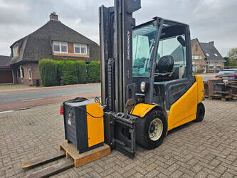 صورة ل رافعات شوكية جنجهينريتش PZV45S