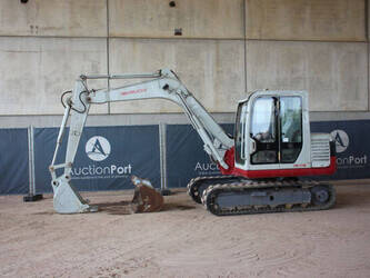 صورة ل حفارات مجنزرة تاكوتشي TB175C