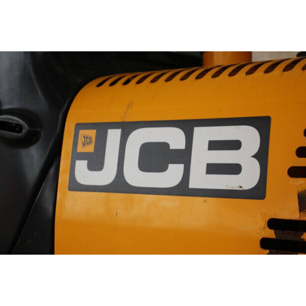 2019 JCB JS130LC-43518040
