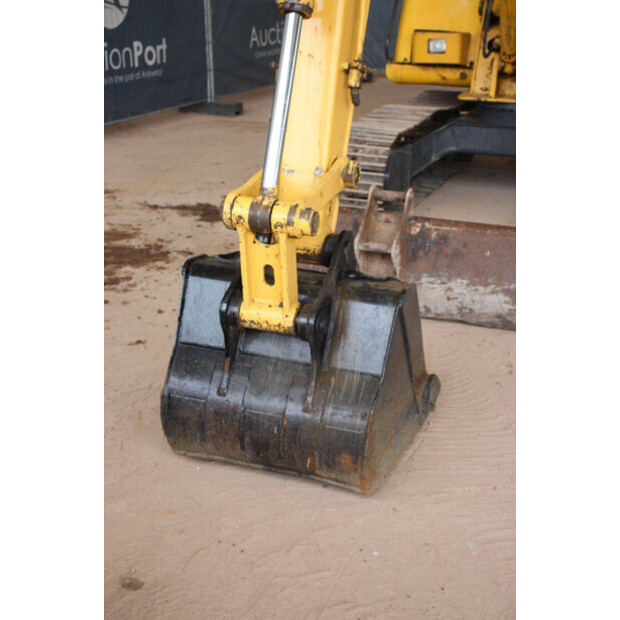 كوماتسو PC60-7-43518136