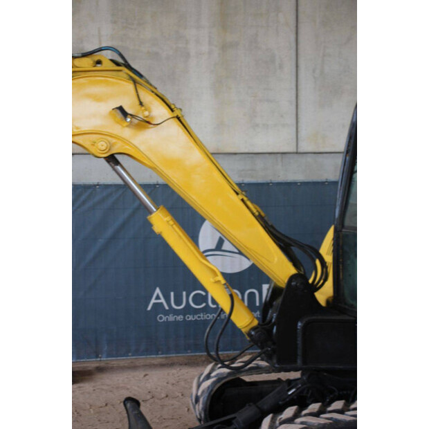 2013 Hyundai R60-7-43518198