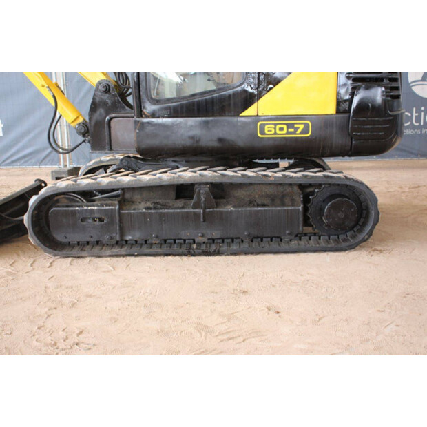 2013 Hyundai R60-7-43518203