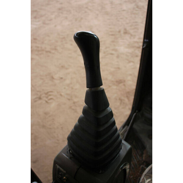 2013 Hyundai R60-7-43518212