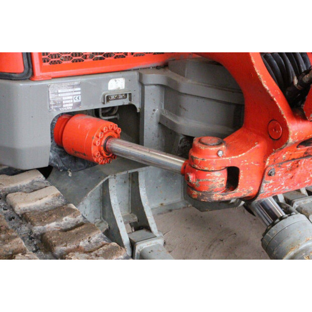 2017 فولفو ECR88D-43518309