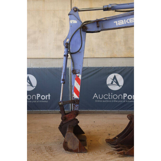 2002 تاكوتشي TB80FR-43518440