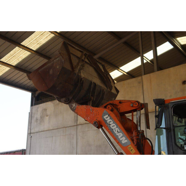 2012 دووسان DL300-43518518