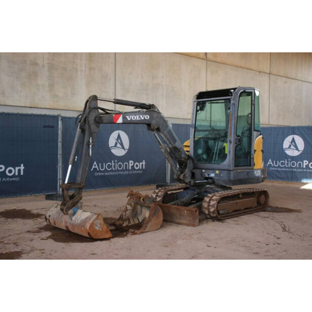 2013 فولفو EC27C-43518588