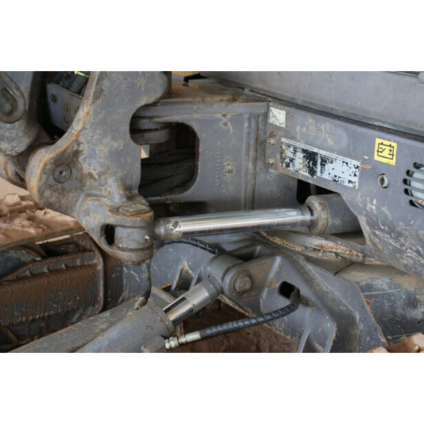 2013 فولفو EC27C-43518593