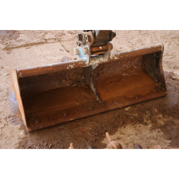 2013 فولفو EC27C-43518596